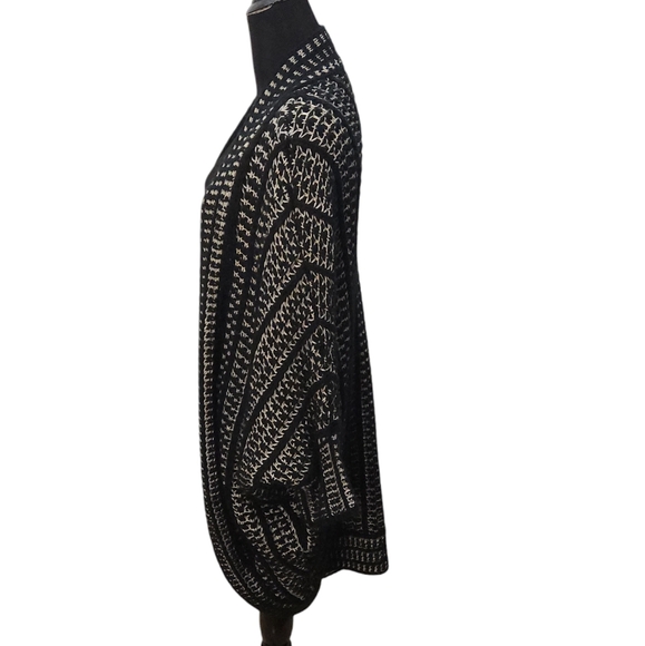 Camille & Company Cocoon Black and Tan Knit Sweater Size Large XL - Picture 6 of 7